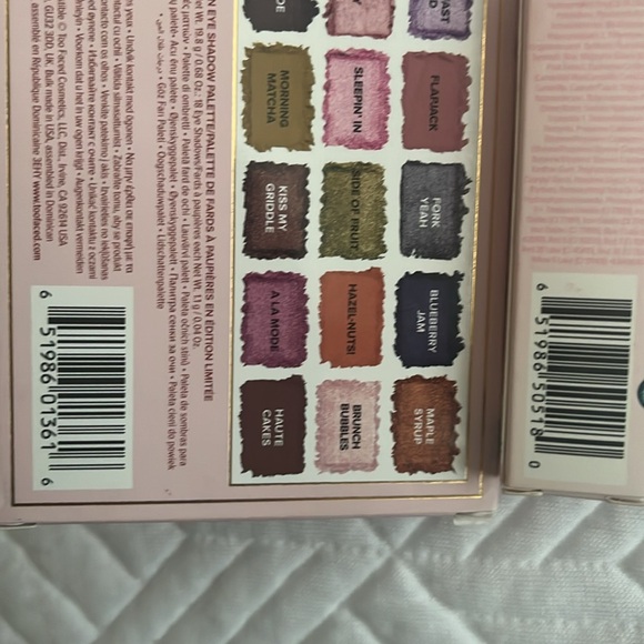 TOO FACED LIMITED EDITION MAPLE SYRUP PANCAKES EYE SHADOW PALETTE & LIPSTICK💕 - Picture 5 of 5